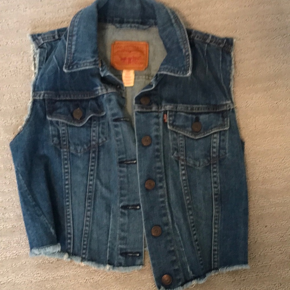 Levi’s Jean Vest Size Medium